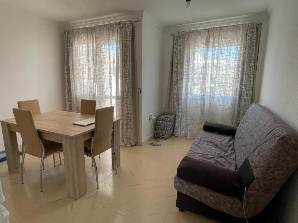 Ocean Sunrise Apartment คอสตา เด อันตีกัว ภายนอก รูปภาพ